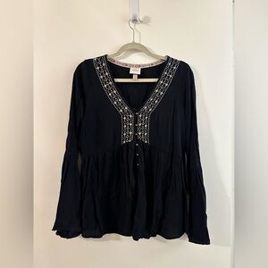 Knox Rose Black Bell Sleeve Embroidered Tunic
